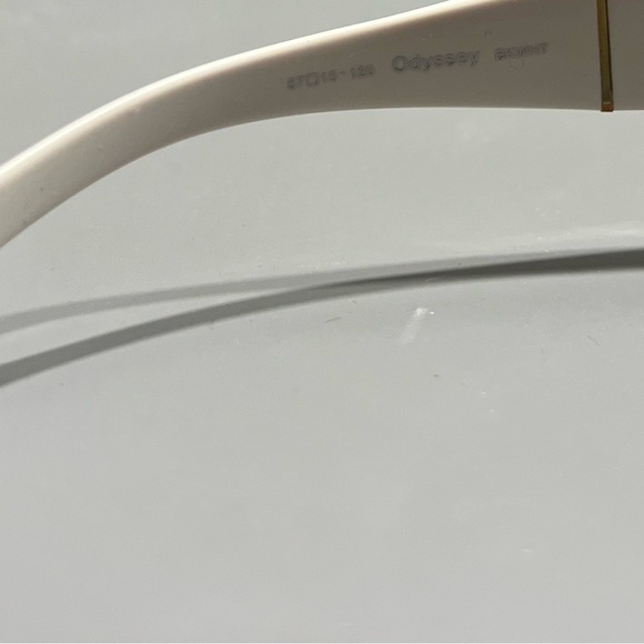 Mosely Tribe Sunglasses - Picture 4 of 4